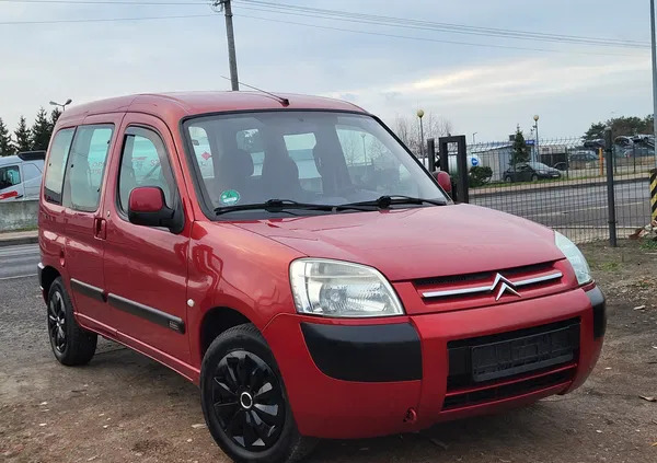 michałowo Citroen Berlingo cena 9300 przebieg: 272000, rok produkcji 2004 z Michałowo